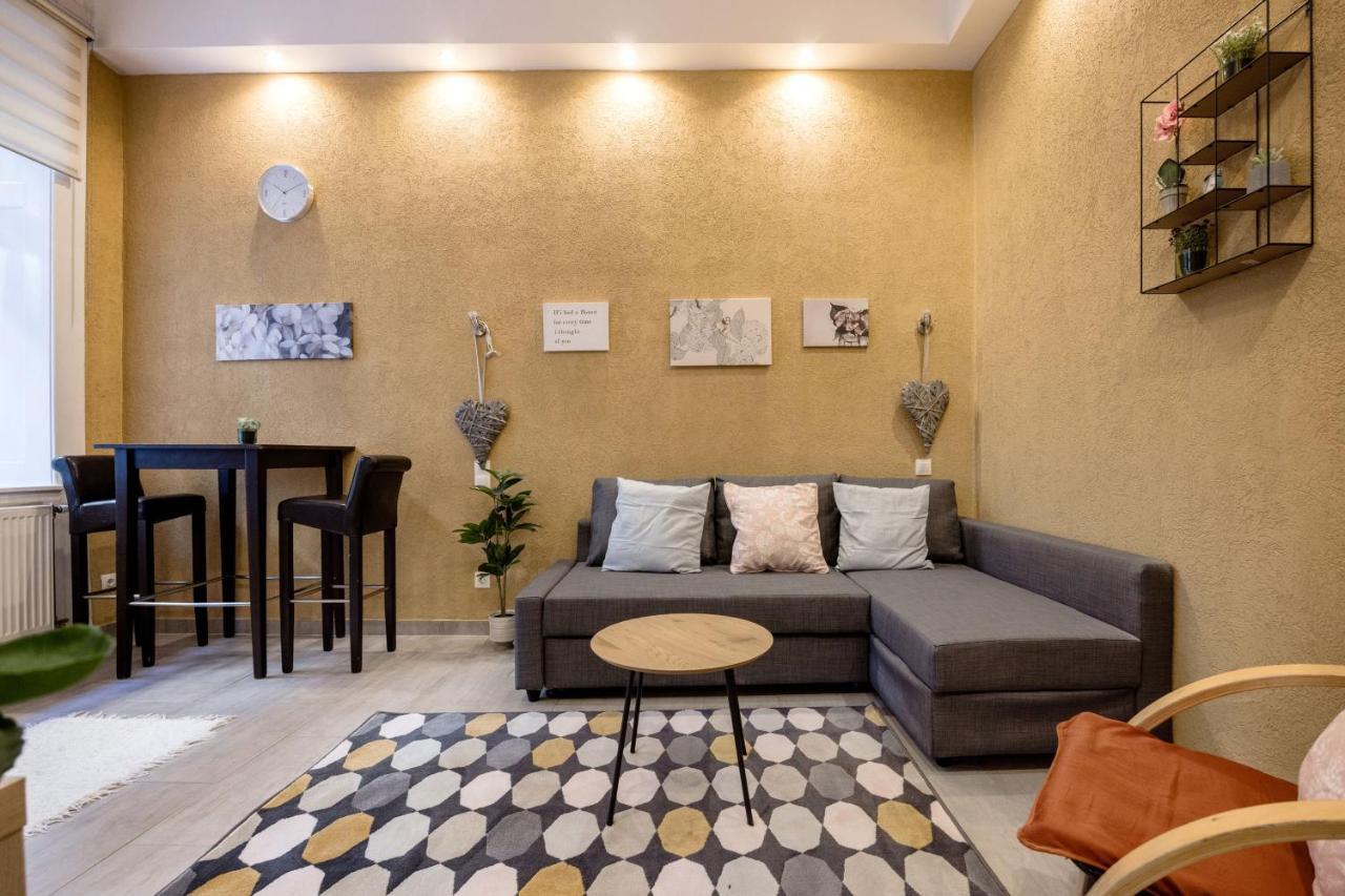 Akacfa 27-1 Center Apartment With Aircon 布达佩斯 外观 照片