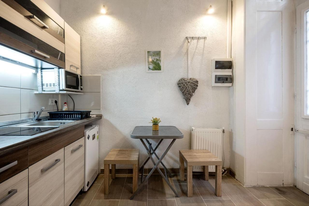 Akacfa 27-1 Center Apartment With Aircon 布达佩斯 外观 照片